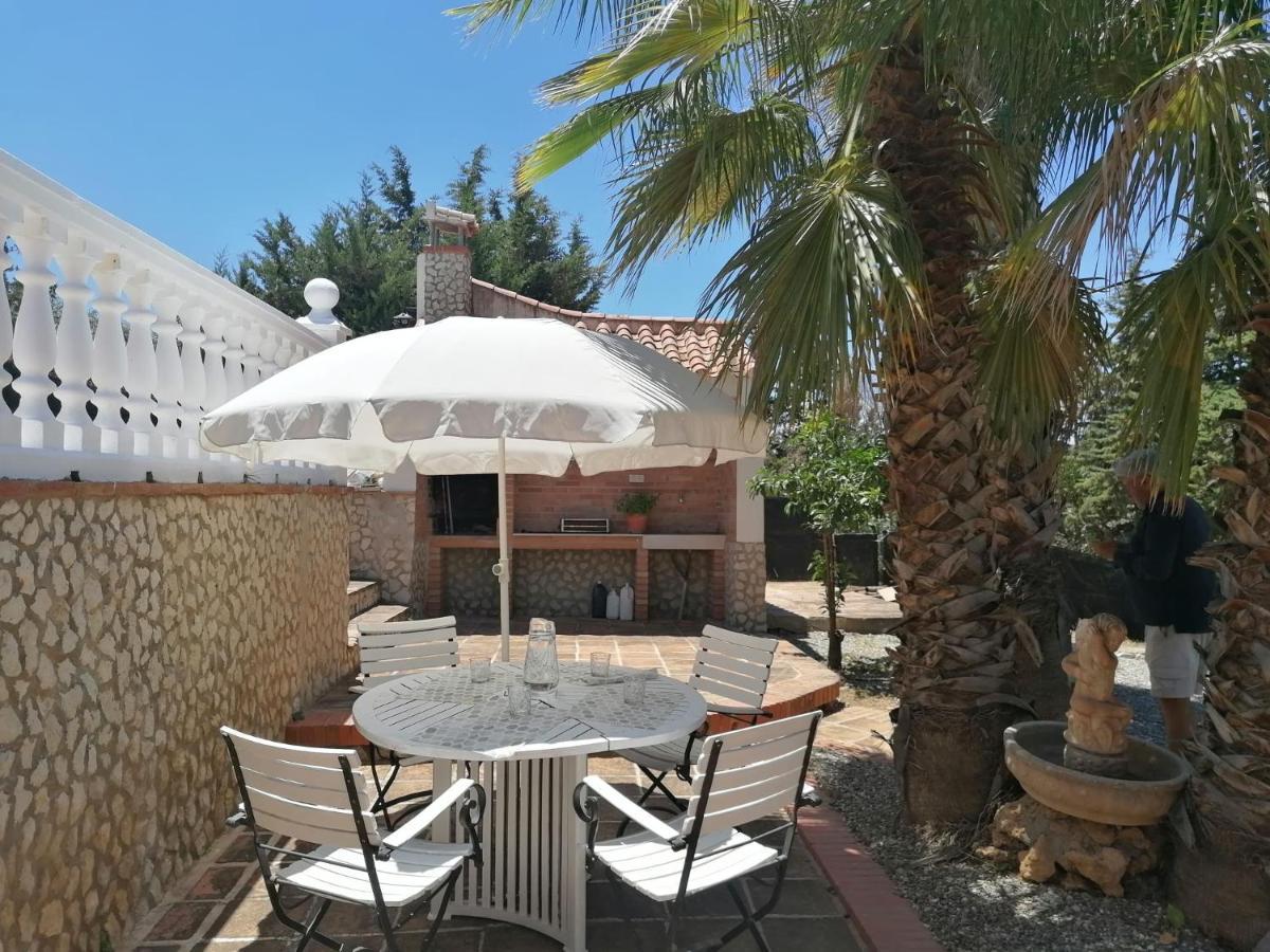 Charming House With Pool & Barbecue Villa Valle de Abdalagis Bagian luar foto